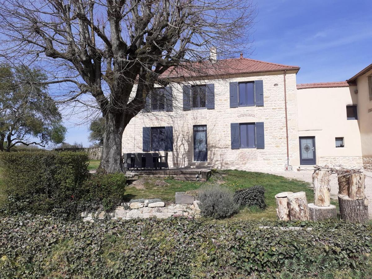Les Tilleuls De Marie Saint-Edmond Bagian luar foto